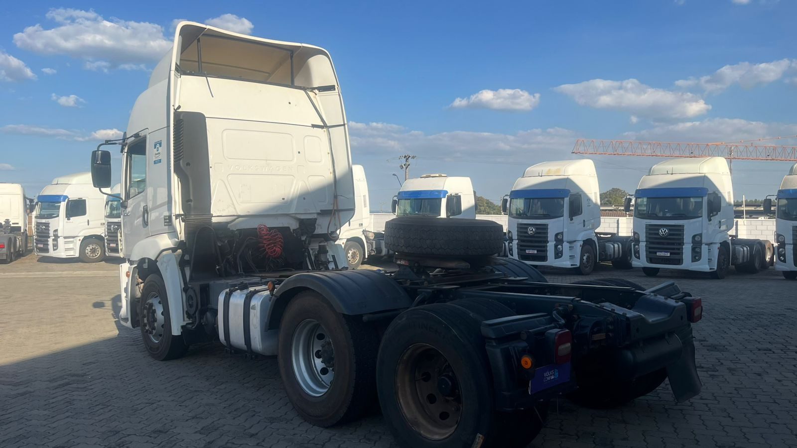 VOLKSWAGEN 25-360 Constel. 6x2 Tractor 2p (die)(E5) - foto 3