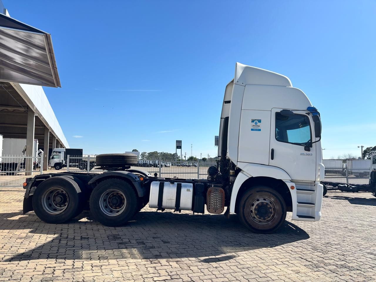 VOLKSWAGEN 25-360 Constel. 6x2 Tractor 2p (die)(E5) - foto 7