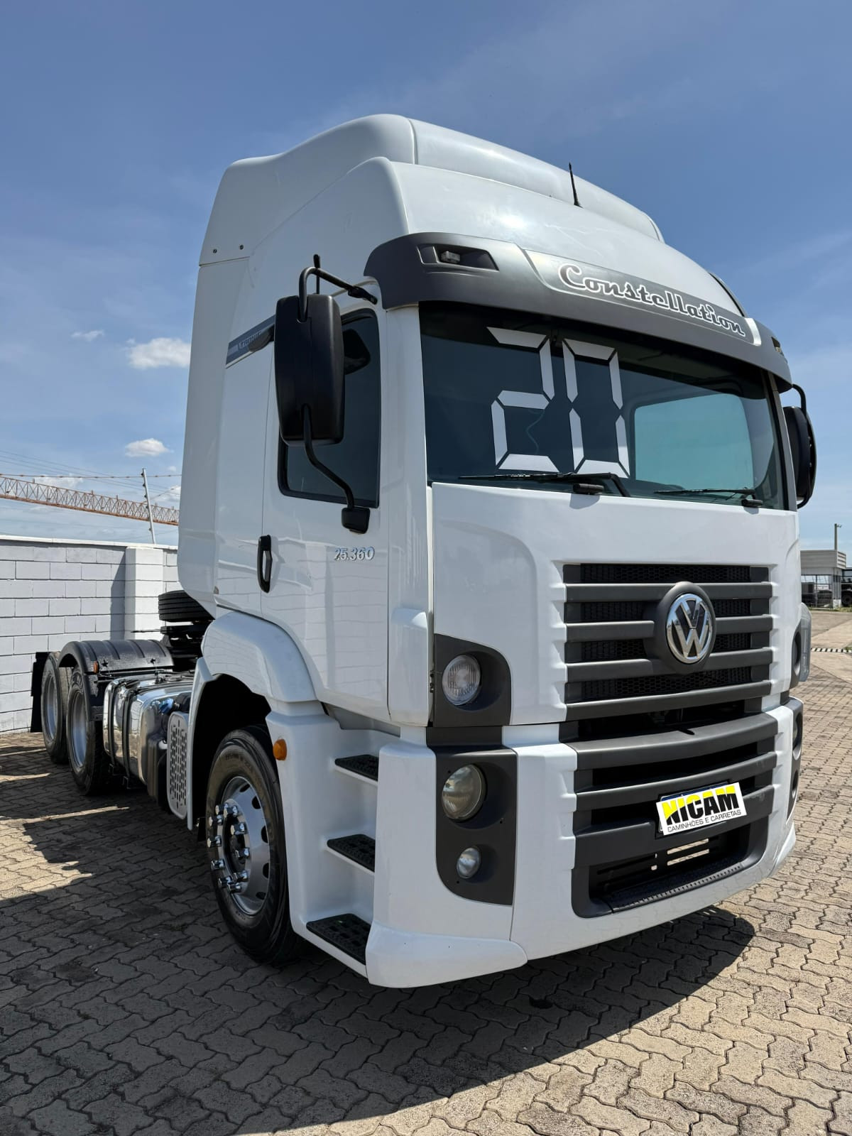 VOLKSWAGEN 25-360 Constel. 6x2 Tractor 2p (die)(E5) - foto 1
