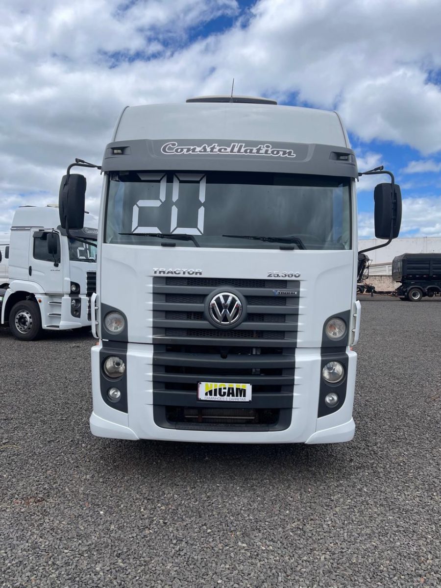 VOLKSWAGEN 25-360 Constel. 6x2 Tractor 2p (die)(E5) - foto 2