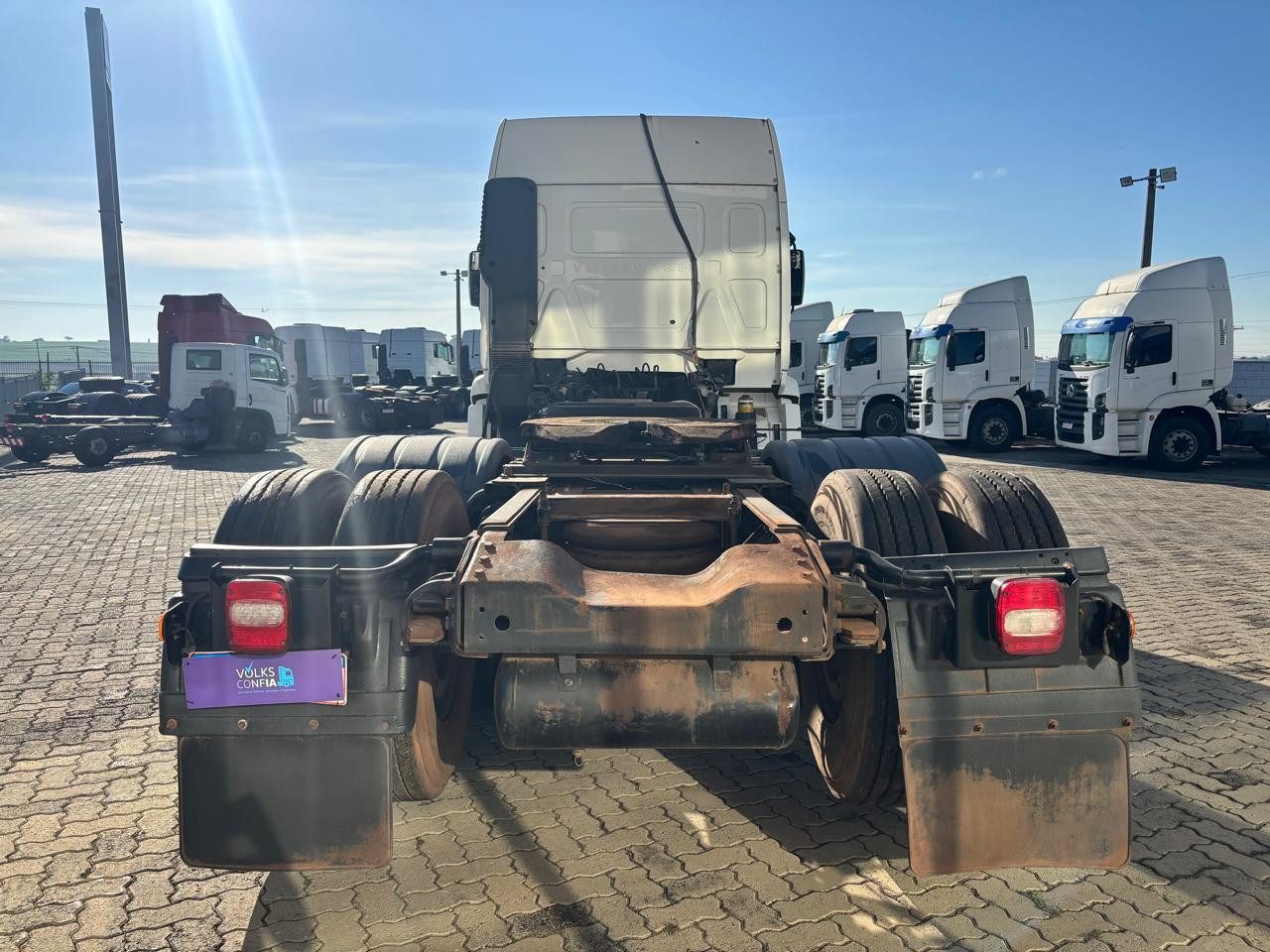 VOLKSWAGEN 25-360 Constel. 6x2 Tractor 2p (die)(E5) - foto 5