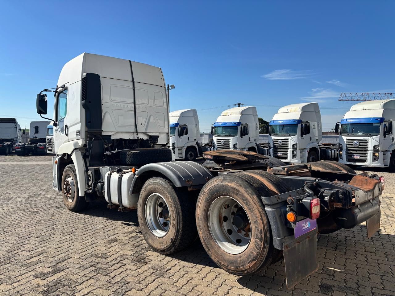 VOLKSWAGEN 25-360 Constel. 6x2 Tractor 2p (die)(E5) - foto 4