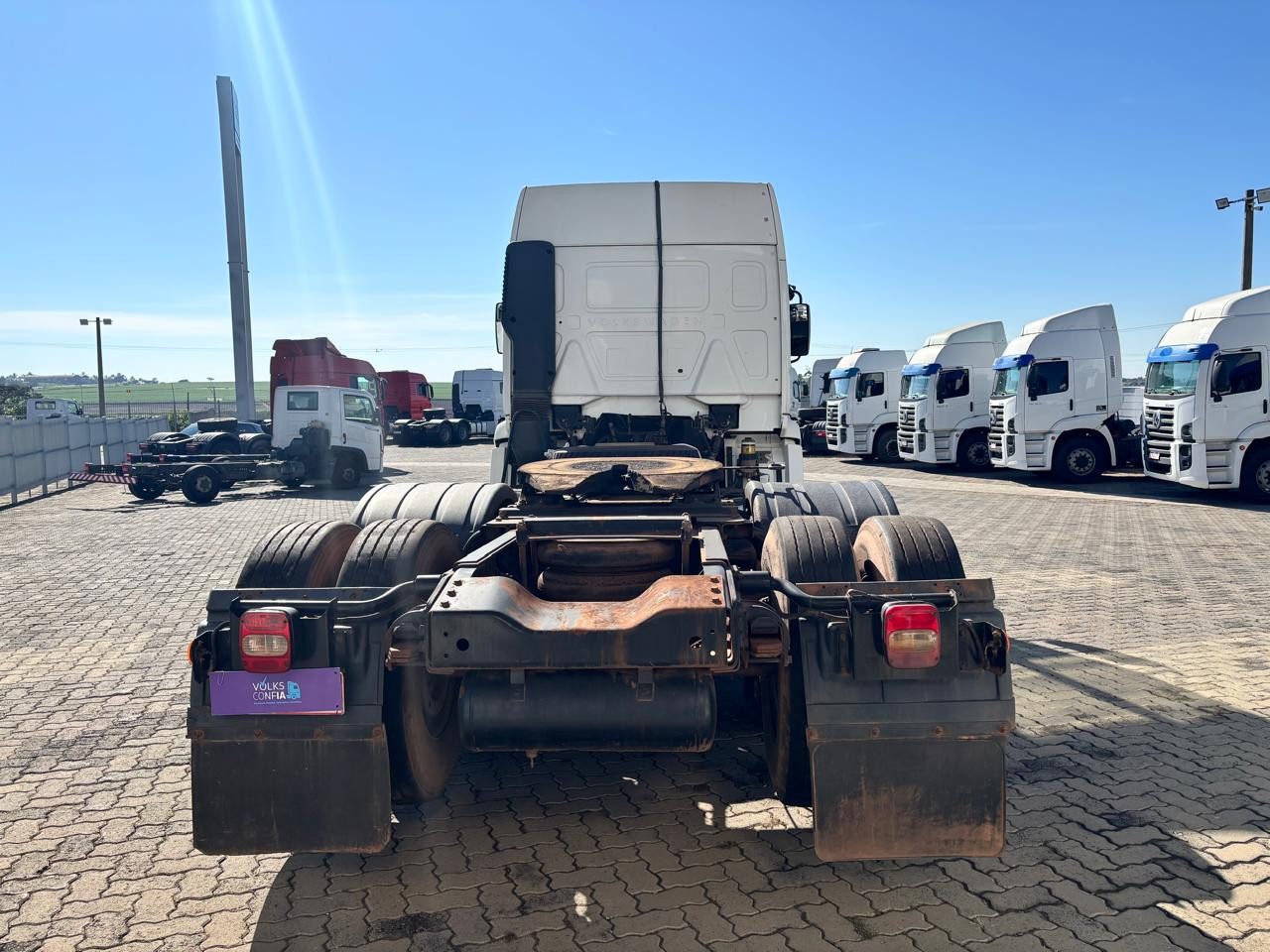 VOLKSWAGEN 25-360 Constel. 6x2 Tractor 2p (die)(E5) - foto 5