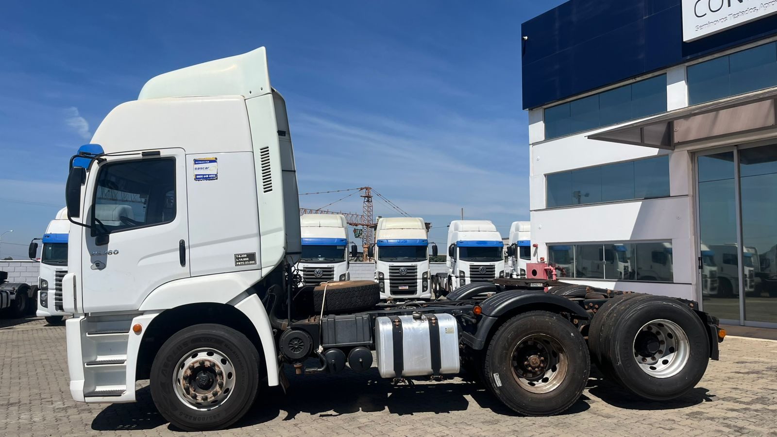 VOLKSWAGEN 25-360 Constel. 6x2 Tractor 2p (die)(E5) - foto 3