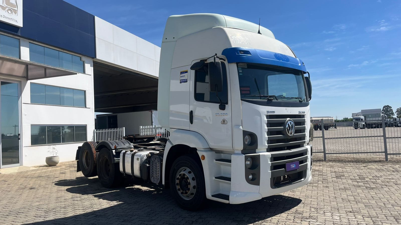VOLKSWAGEN 25-360 Constel. 6x2 Tractor 2p (die)(E5) - foto 8