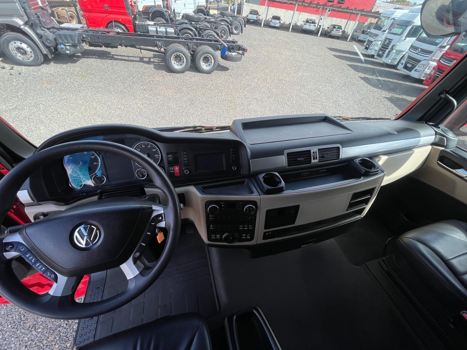 VOLKSWAGEN Meteor 29.520 6x4 2p (diesel)(E5) - foto 1