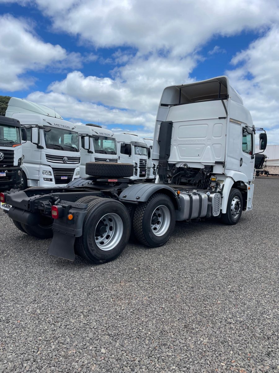 VOLKSWAGEN 25-360 Constel. 6x2 Tractor 2p (die)(E5) - foto 5