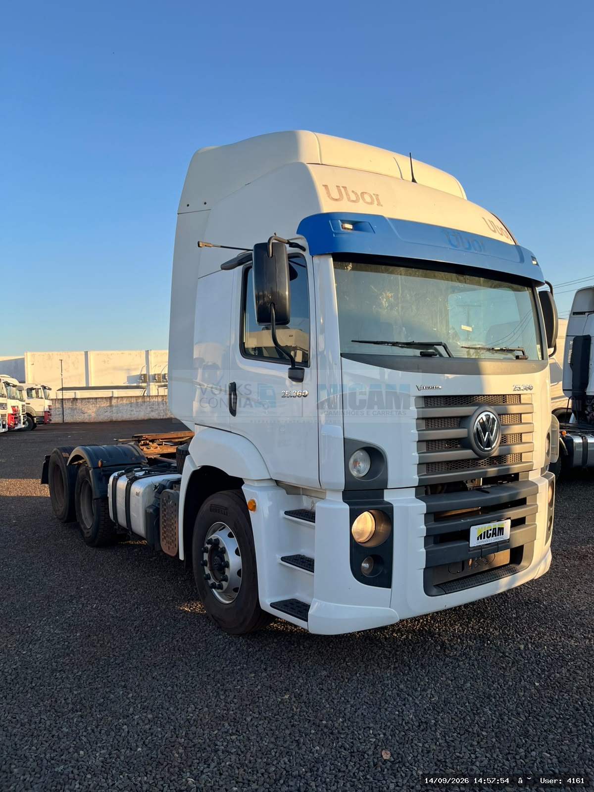 VOLKSWAGEN 25-360 Constel. 6x2 Tractor 2p (die)(E5) - foto 3