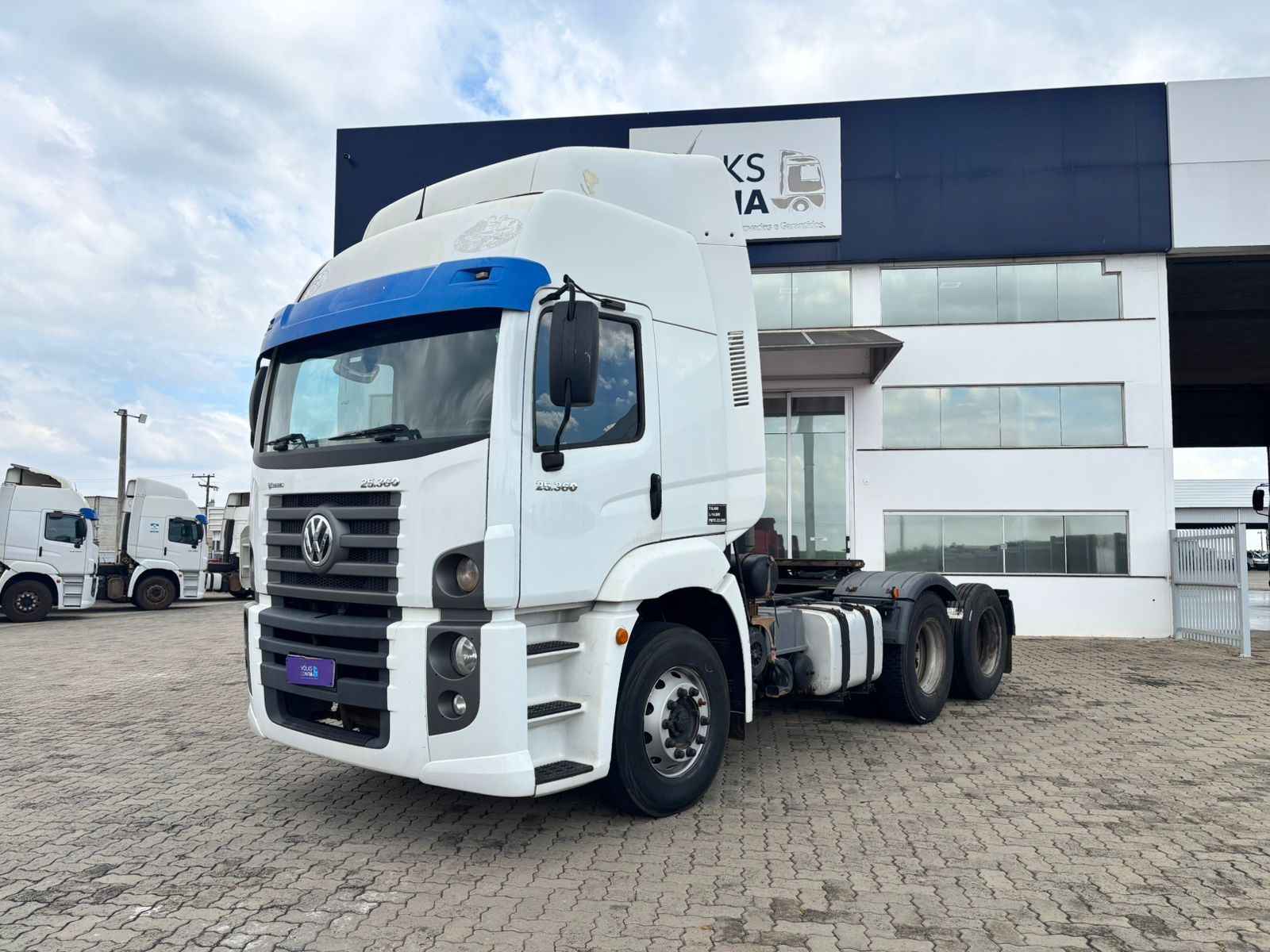 VOLKSWAGEN 25-360 Constel. 6x2 Tractor 2p (die)(E5) - foto 6