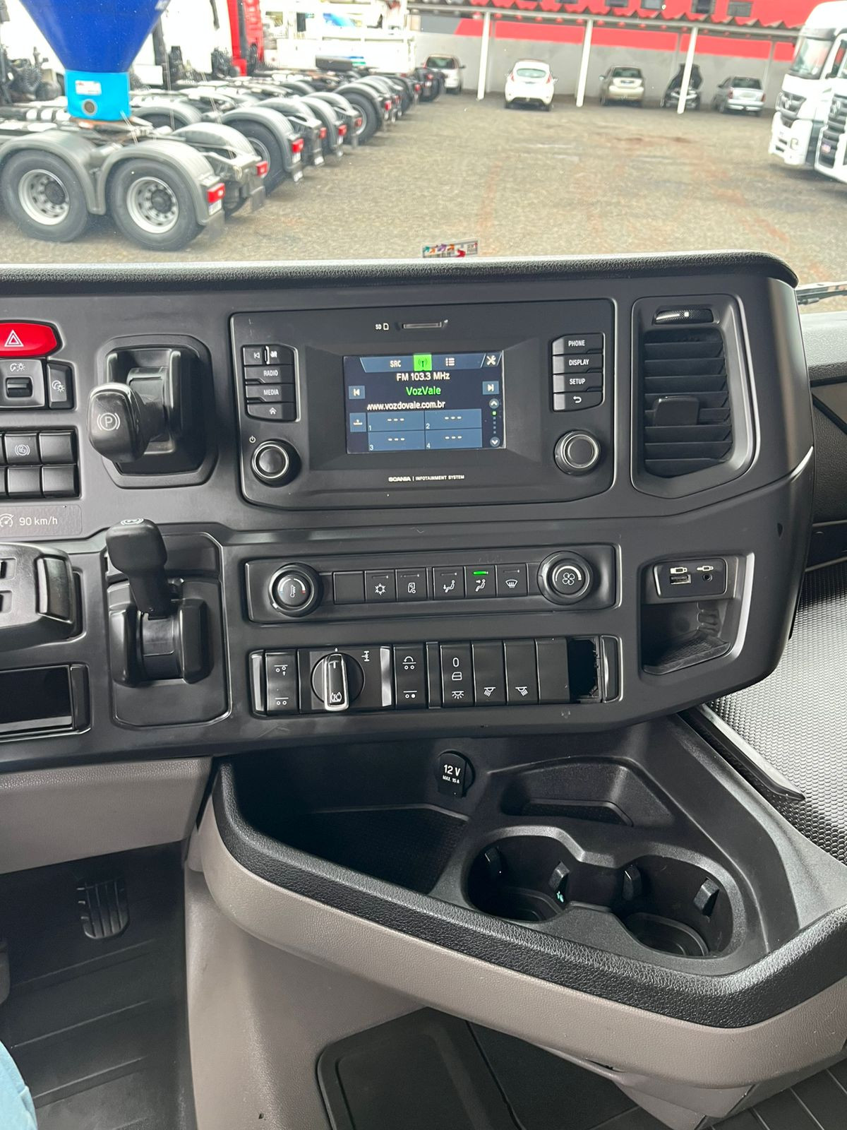 SCANIA R-450 A 6x2 2p (diesel)(E5) - foto 2