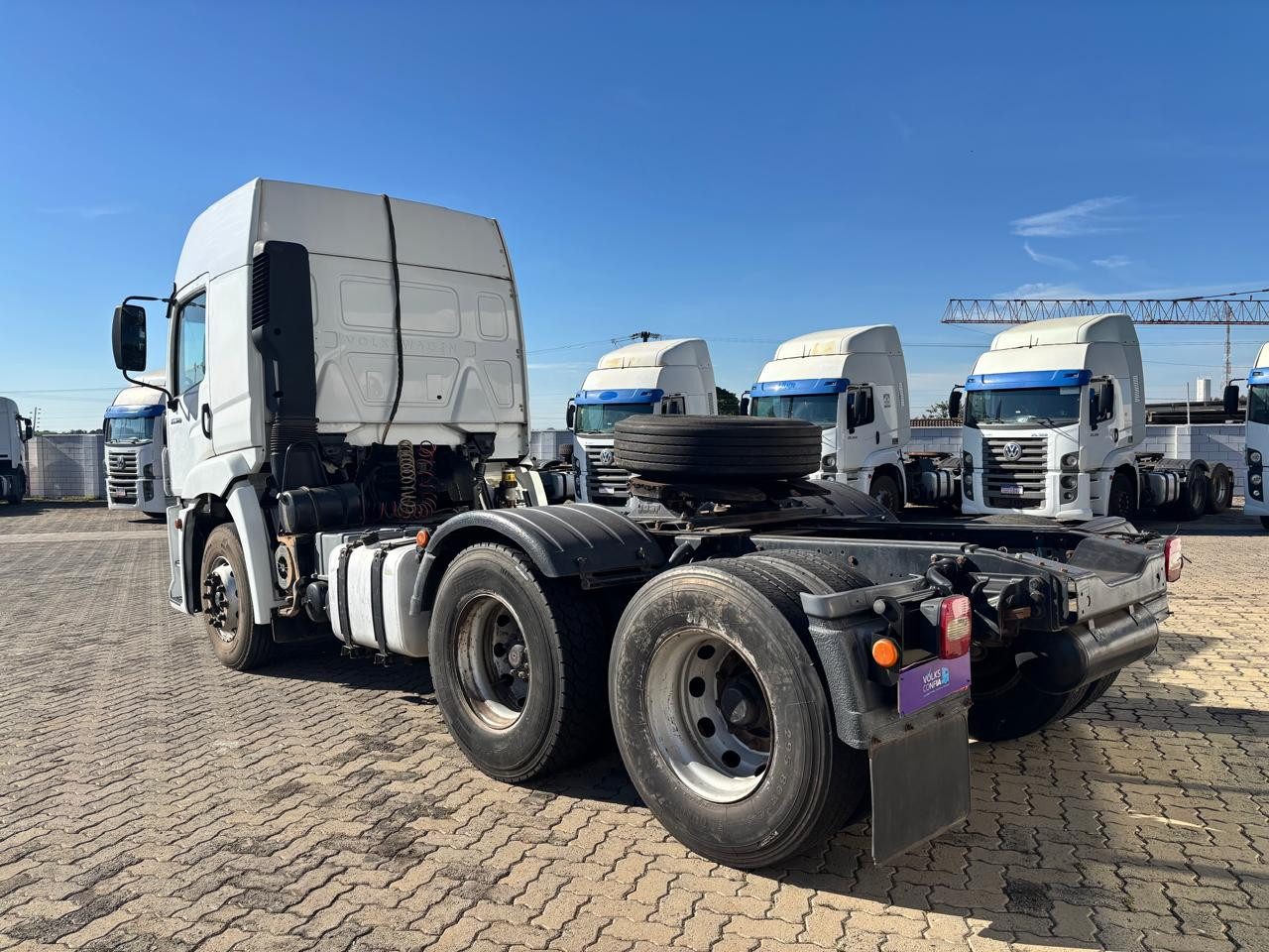 VOLKSWAGEN 25-360 Constel. 6x2 Tractor 2p (die)(E5) - foto 4