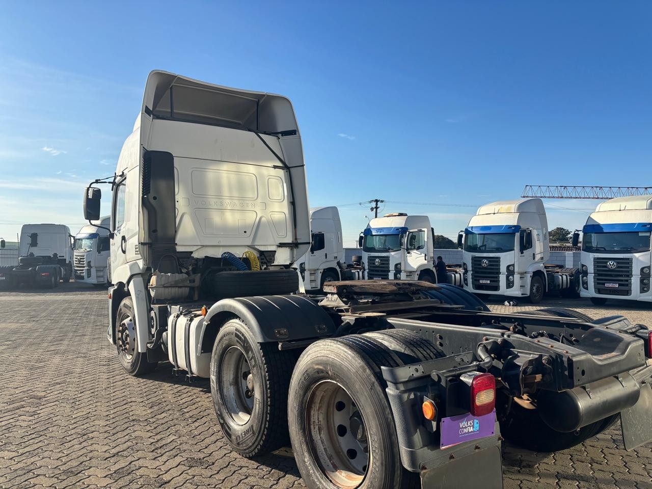 VOLKSWAGEN 25-360 Constel. 6x2 Tractor 2p (die)(E5) - foto 4