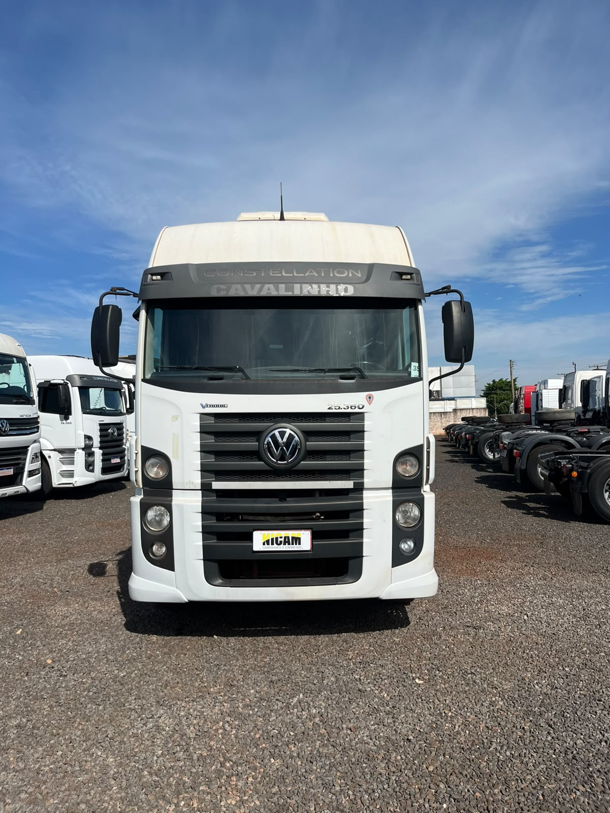Volkswagen 25-360 CONSTEL. 6X2 TRACTOR 2P (DIE)(E5) - foto 1