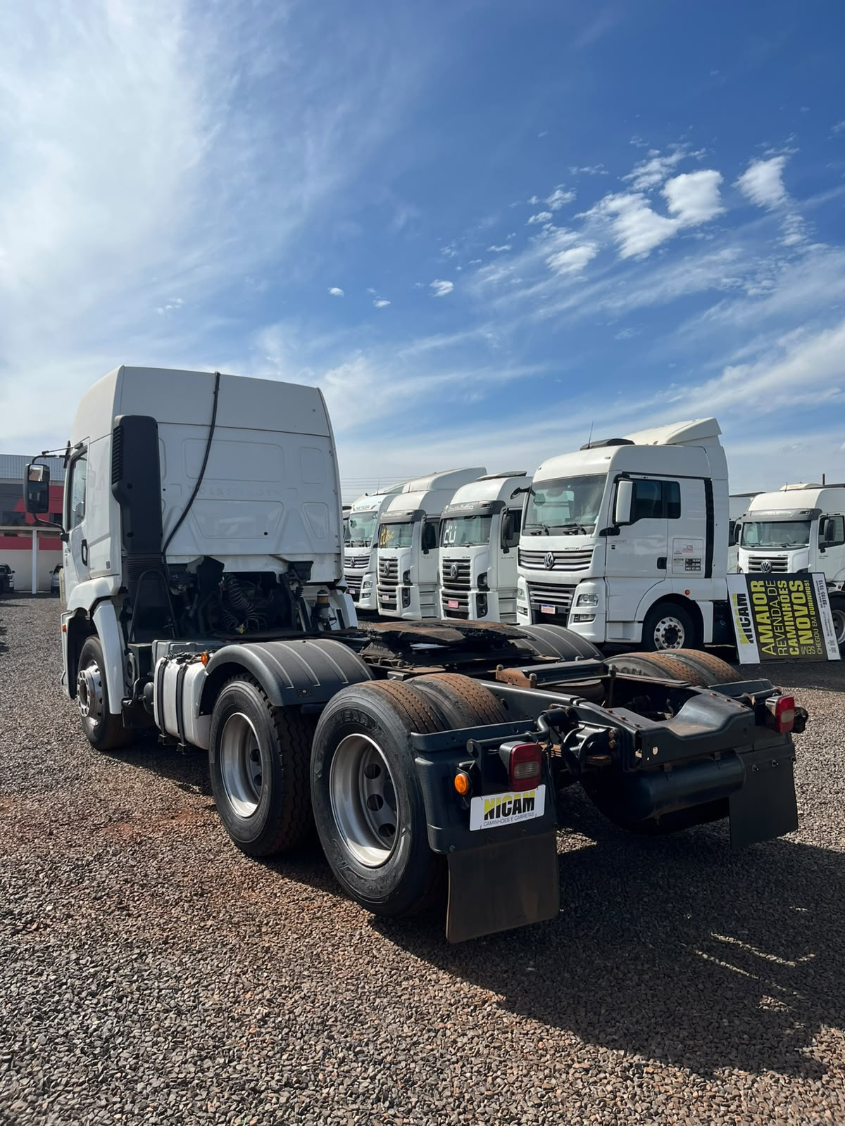 Volkswagen 25-360 CONSTEL. 6X2 TRACTOR 2P (DIE)(E5) - foto 7