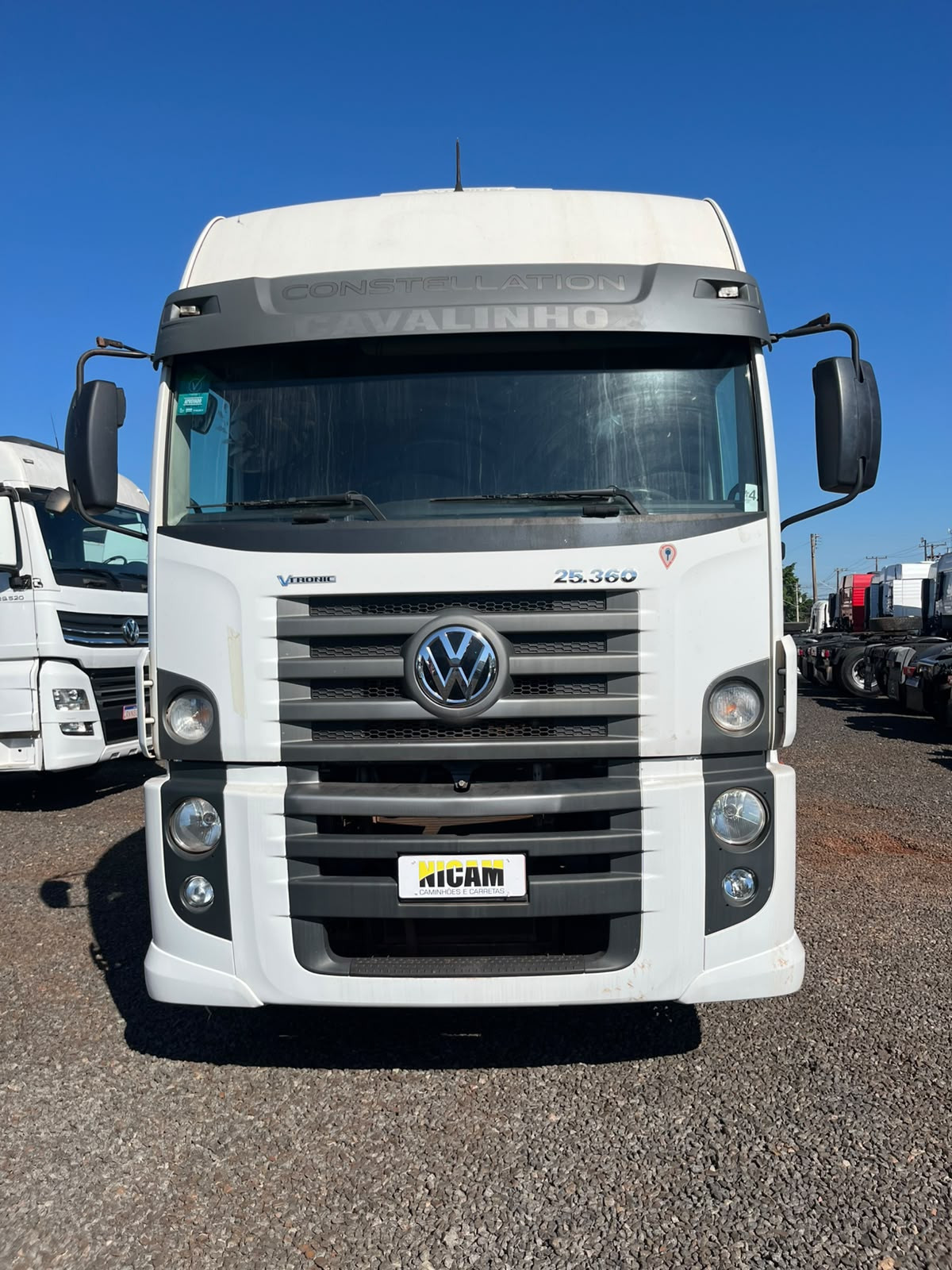 Volkswagen 25-360 CONSTEL. 6X2 TRACTOR 2P (DIE)(E5) - foto 1