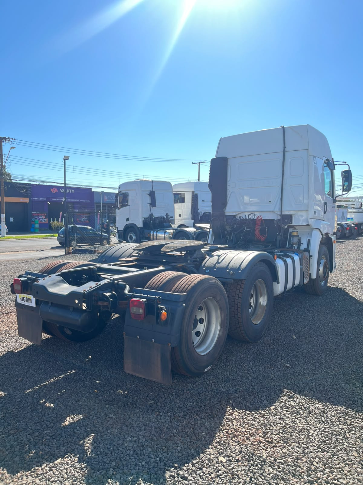 Volkswagen 25-360 CONSTEL. 6X2 TRACTOR 2P (DIE)(E5) - foto 5