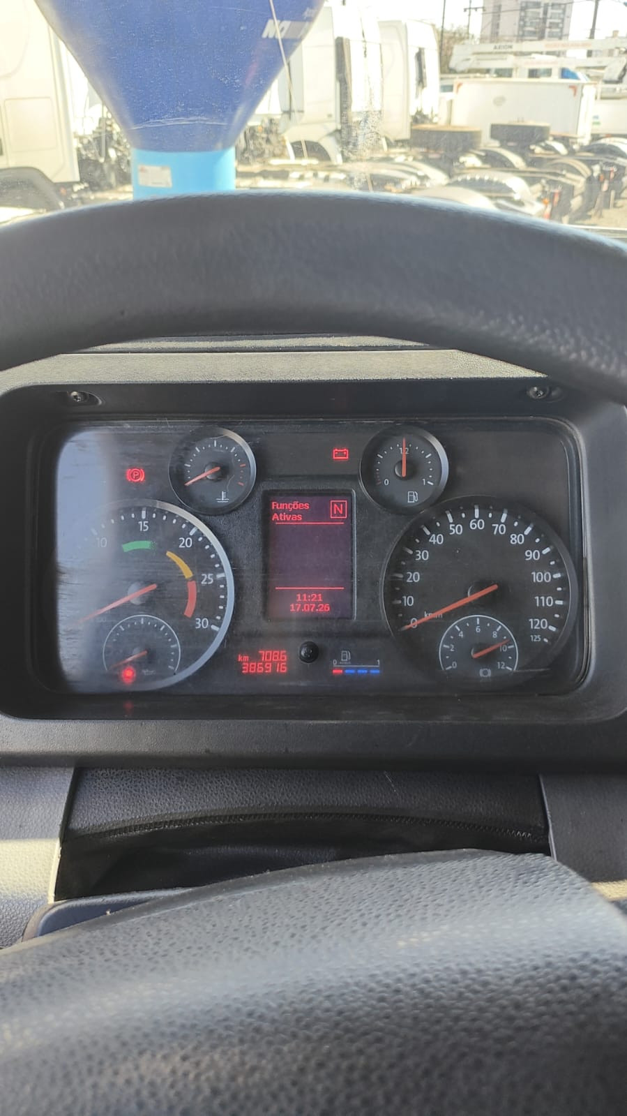 Volkswagen 19-360 CONSTELLAT. TRACTOR (DIESEL)(E5) - foto 1