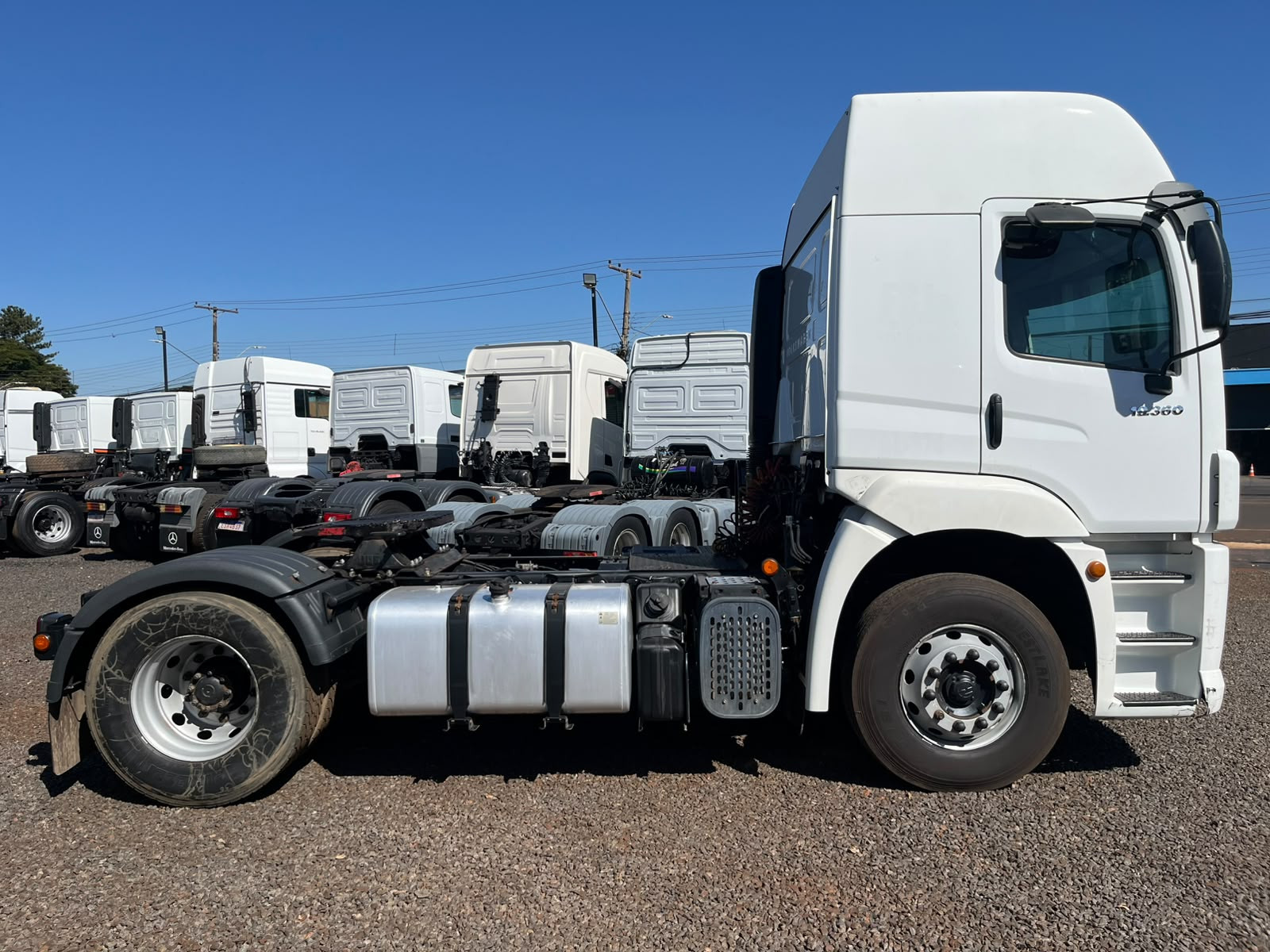 VOLKSWAGEN 19-360 CONSTELLAT. TRACTOR (DIESEL)(E5) - foto 8