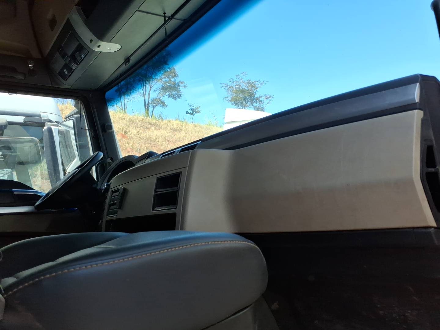 VOLKSWAGEN VOLKSWAGEN/29.520 METEOR 6X4 - foto 8