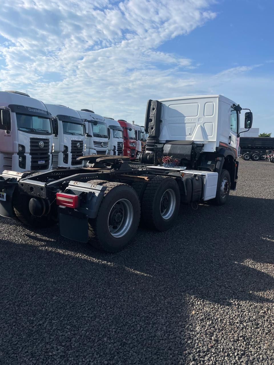 VOLKSWAGEN 33.480 Constellation 6x4 2p (diesel)(E6) - foto 4