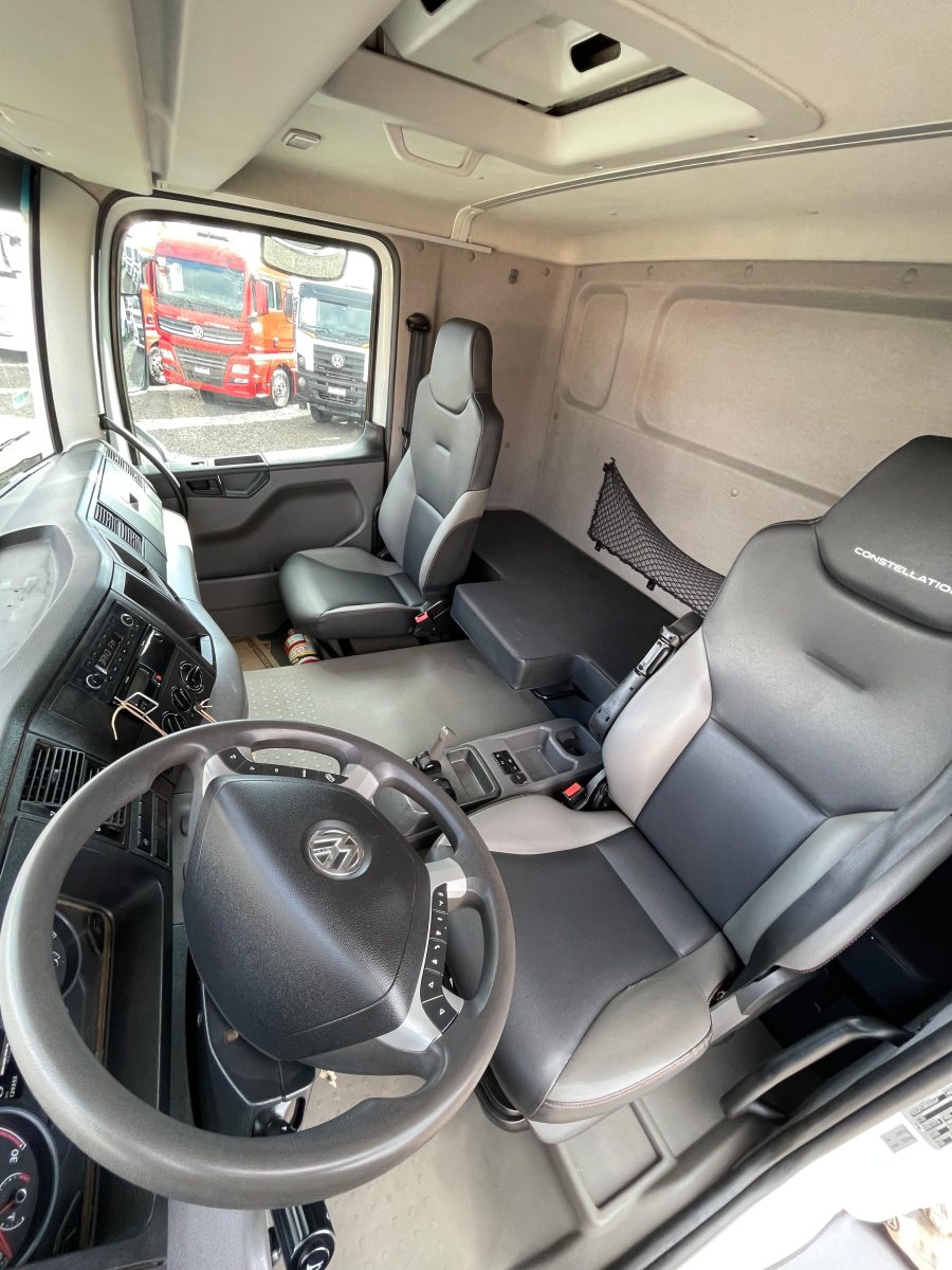 VOLKSWAGEN 33.480 Constellation 6x4 2p (diesel)(E6) - foto 7