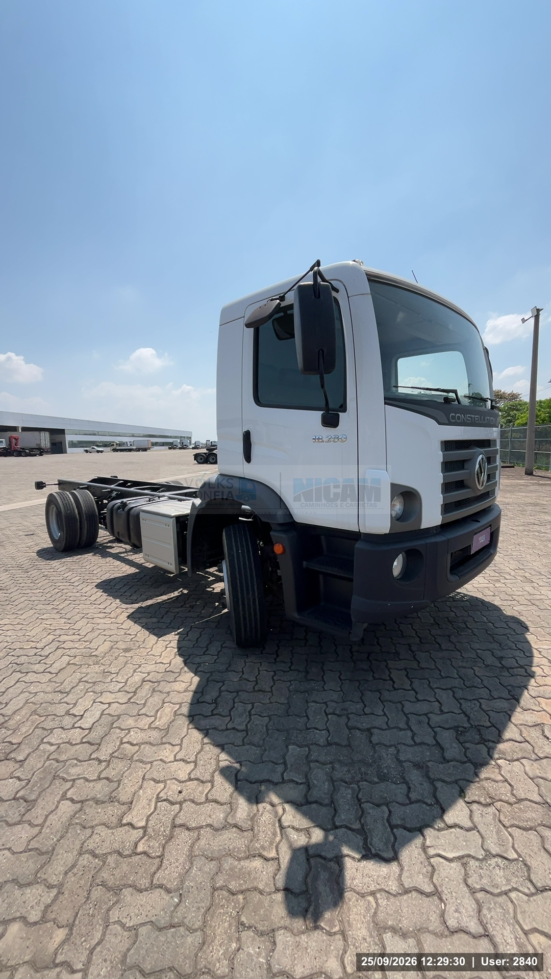 VOLKSWAGEN 18-260 Constellation 4x2 2p (diesel)(E6) - foto 3